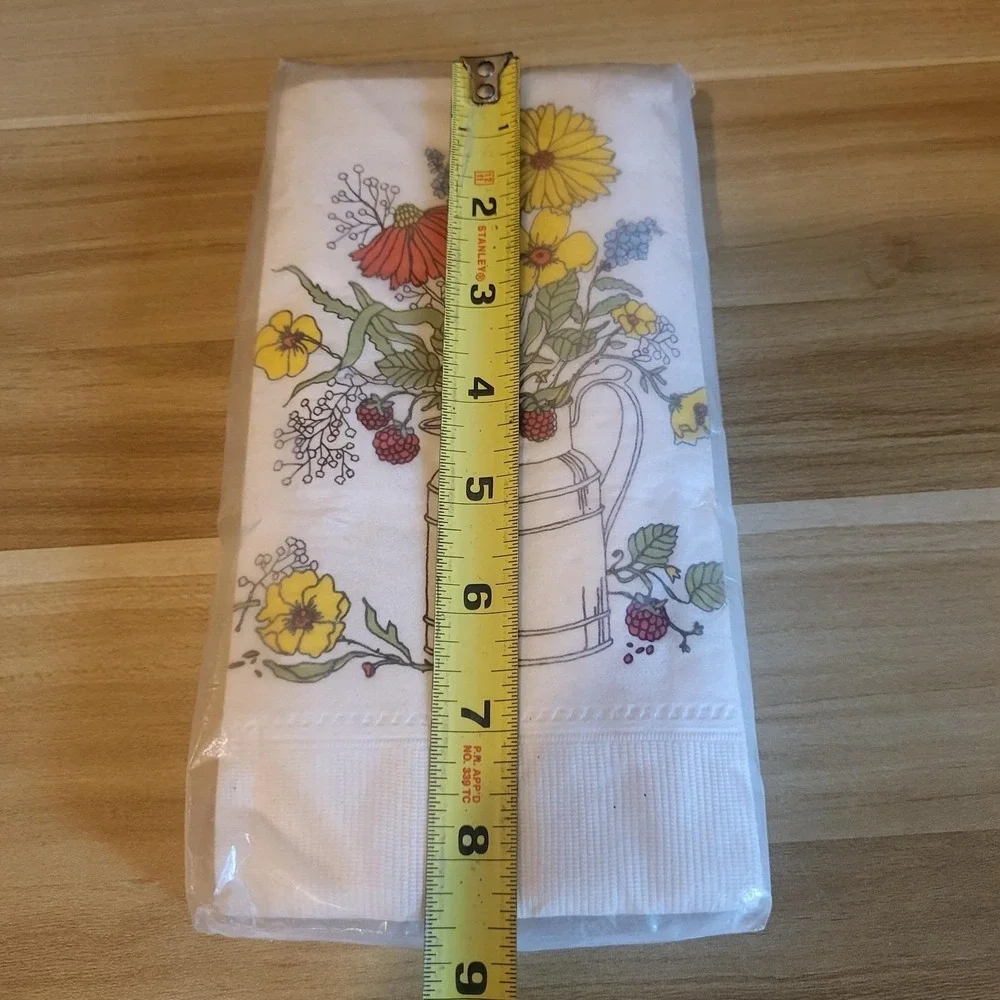 Vintage Sealed Hallmark Floral Paper Hand Towels Napkins Mid Century Modern